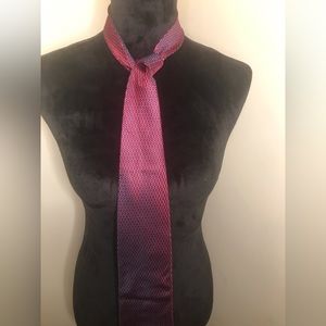 Round Tree&Yoke Tie. Red/blue dots.Silk 100% silk tie.